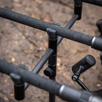 Fox Black Label Slim Carbon Buzz Bars